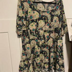 Lularoe. 3x. Disney princess top. Tunic flowy top.